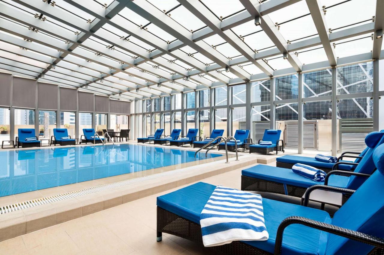 Wyndham Doha West Bay Hotel Exterior foto The pool at the Westin Palace, Brussels