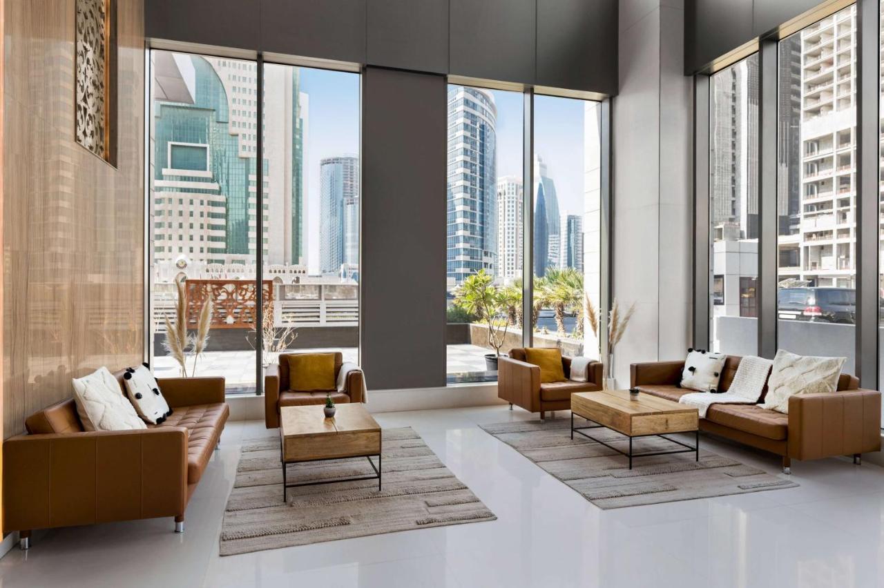 Wyndham Doha West Bay Hotel Exterior foto The lobby of the hotel