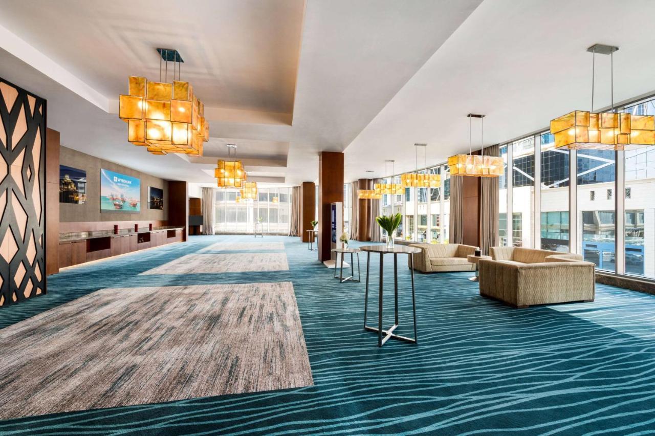 Wyndham Doha West Bay Hotel Exterior foto The Westin Convention Center