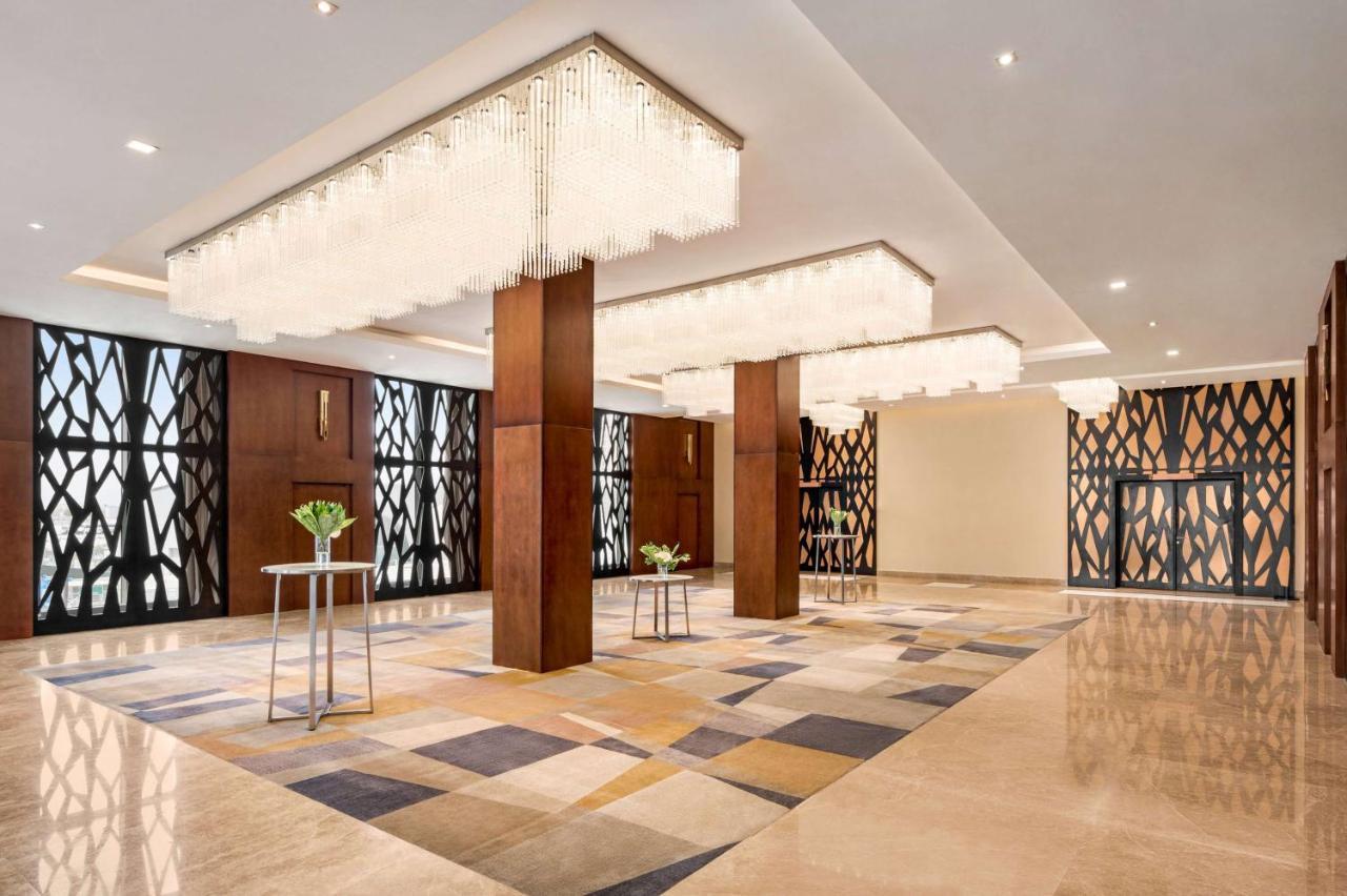 Wyndham Doha West Bay Hotel Exterior foto The lobby of the hotel