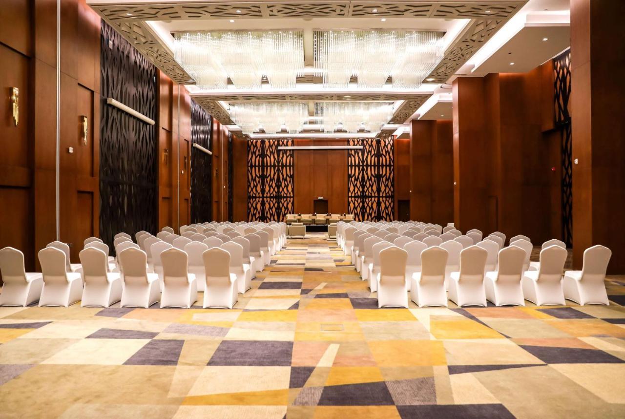 Wyndham Doha West Bay Hotel Exterior foto The ballroom